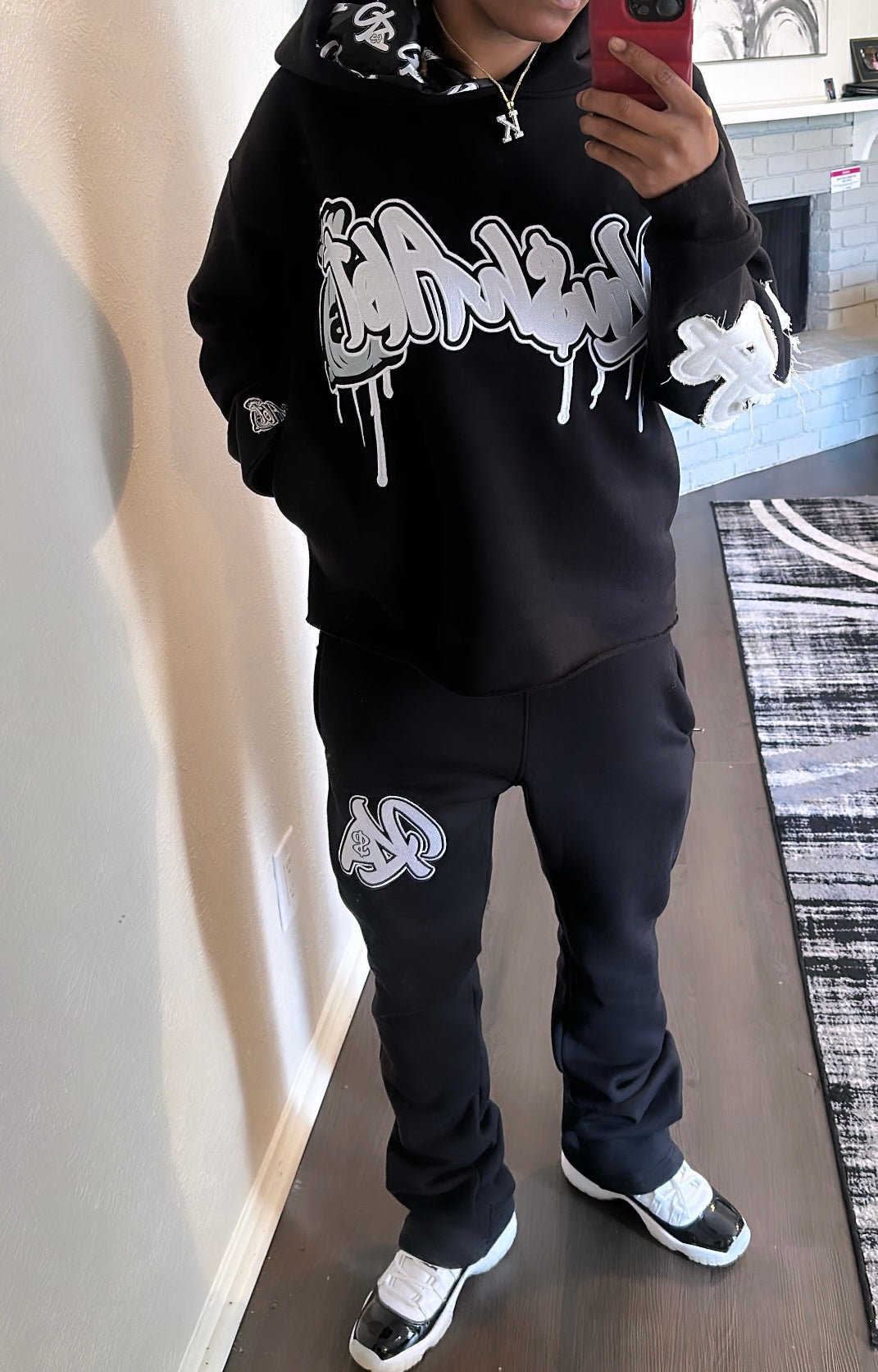 Black “Whole Lotta Motion” sets